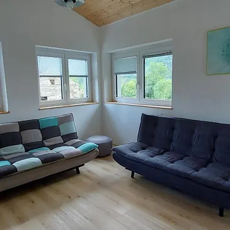 Pocitniska Hiska V Grapi 托尔明