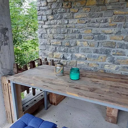 Pocitniska Hiska V Grapi تولمين